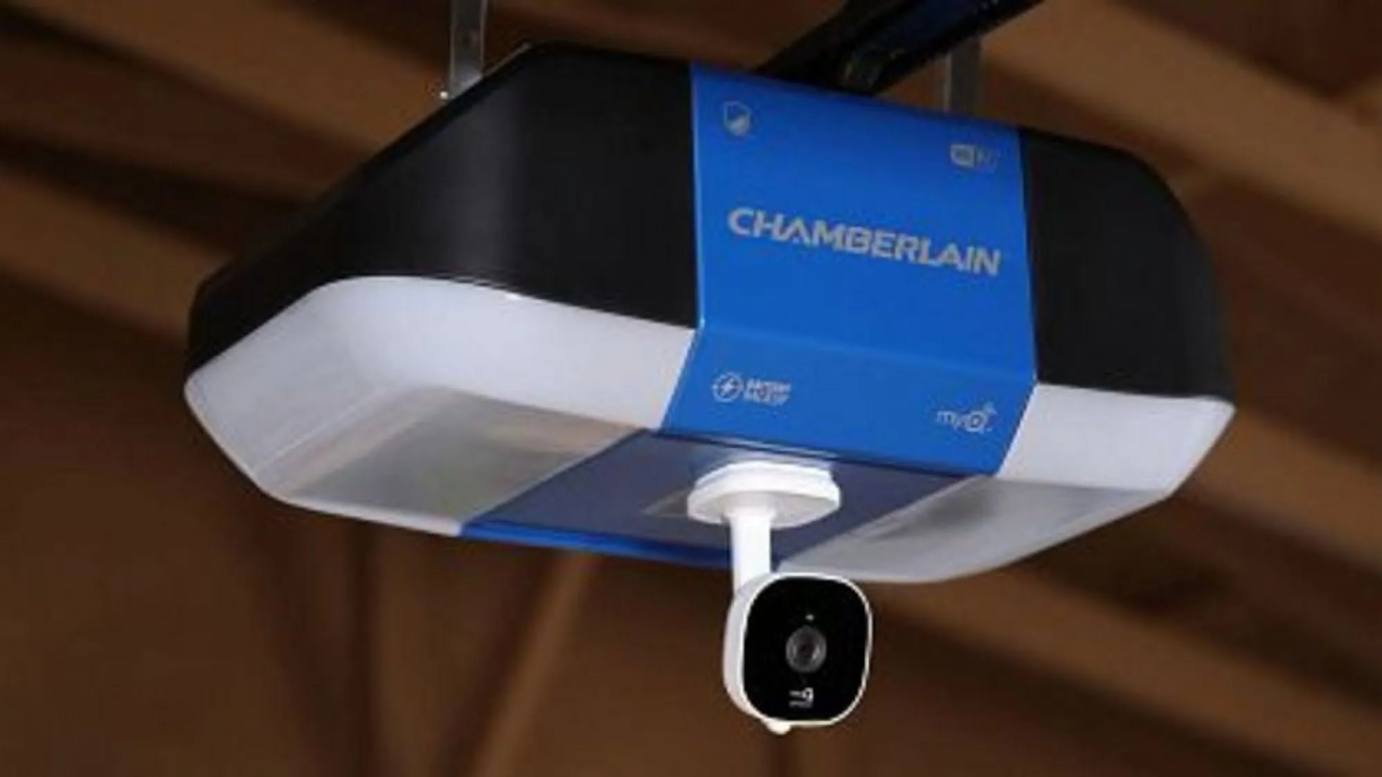 Chamberlain 5037078 Plug-in Indoor Security Camera, White