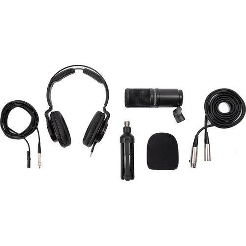 [CLEARANCE] Zoom ZDM-1PMP Podcast Microphone Kit for Professional Quality Sounding Podcast ZDM1-PMP