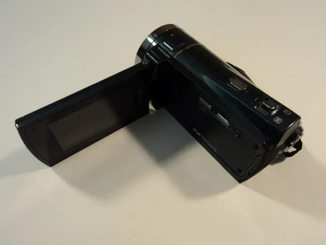Cobra Digital Video Camera 12MP Camcorder Teal 8X Digital Zoom 3-in LCD DVC5590 -- New