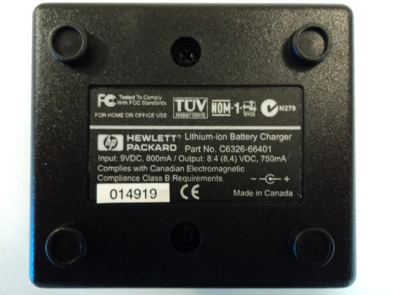 HP Li-Ion Battery Recharger AC Adapter Kit Black Genuine/OEM C8873A -- New