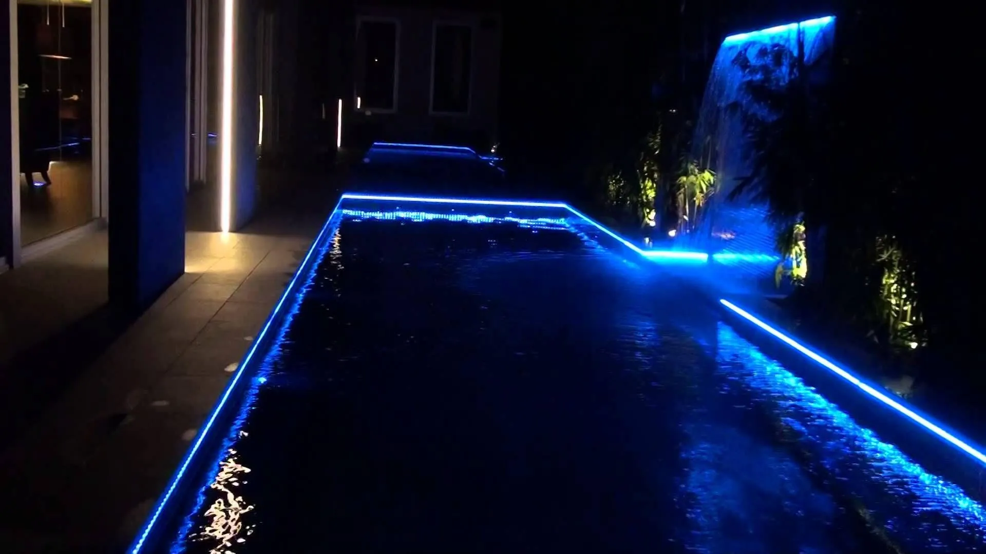 RGB Neon Flex 10x20mm 48V 10x20mm IP68 Waterproof 12.5cm Cut