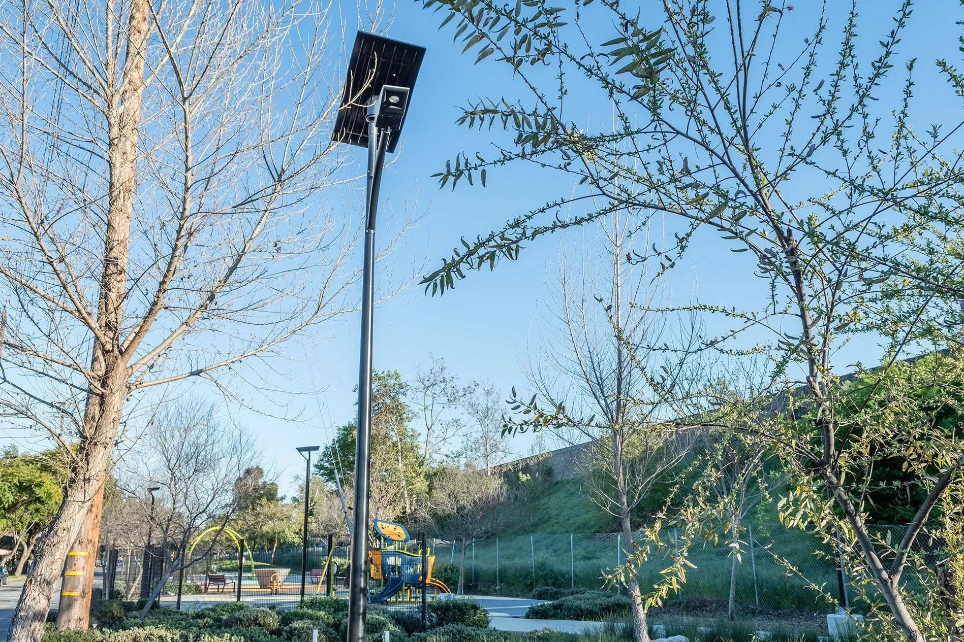 ST-Series Solar Street Lights