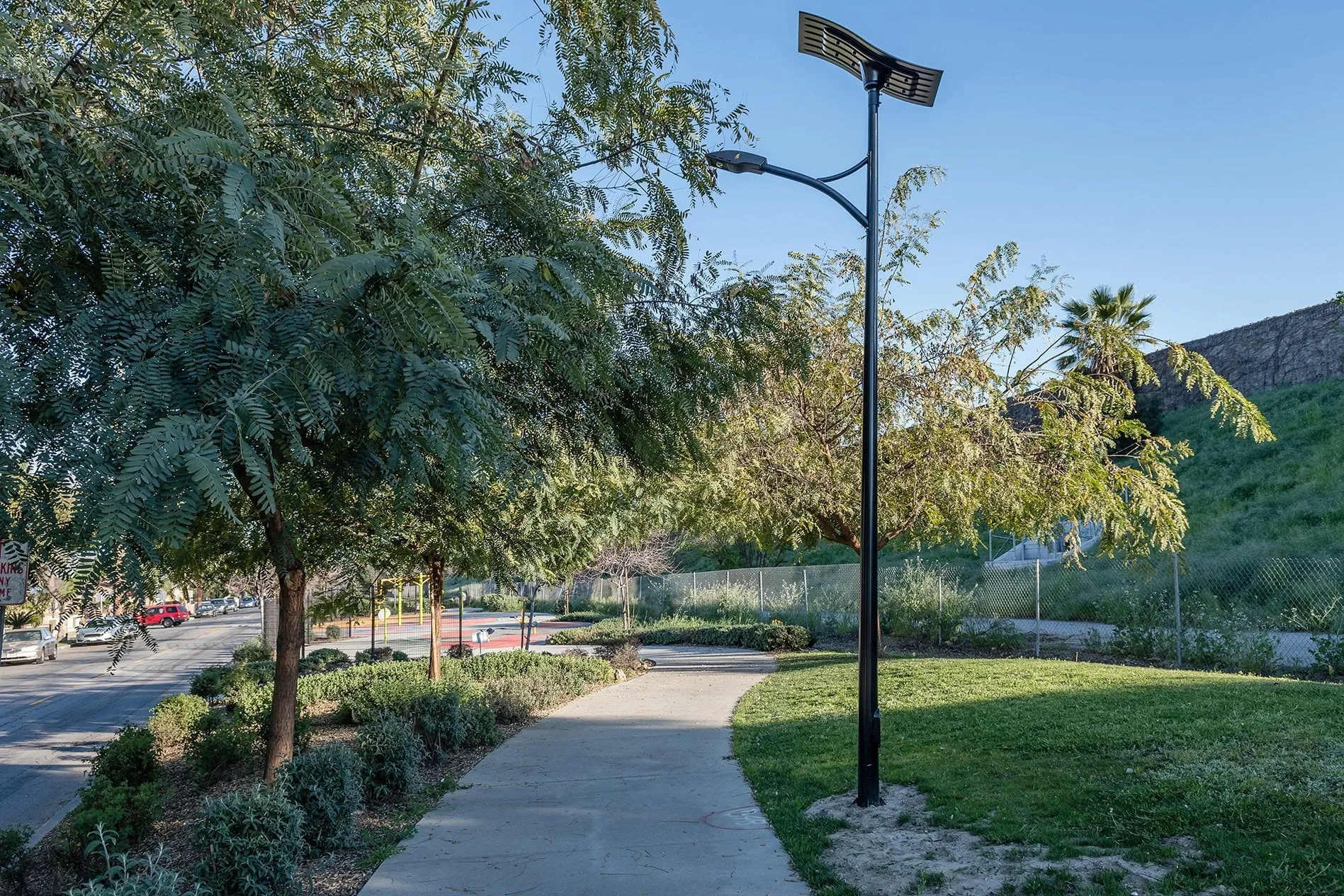 ST-Series Solar Street Lights