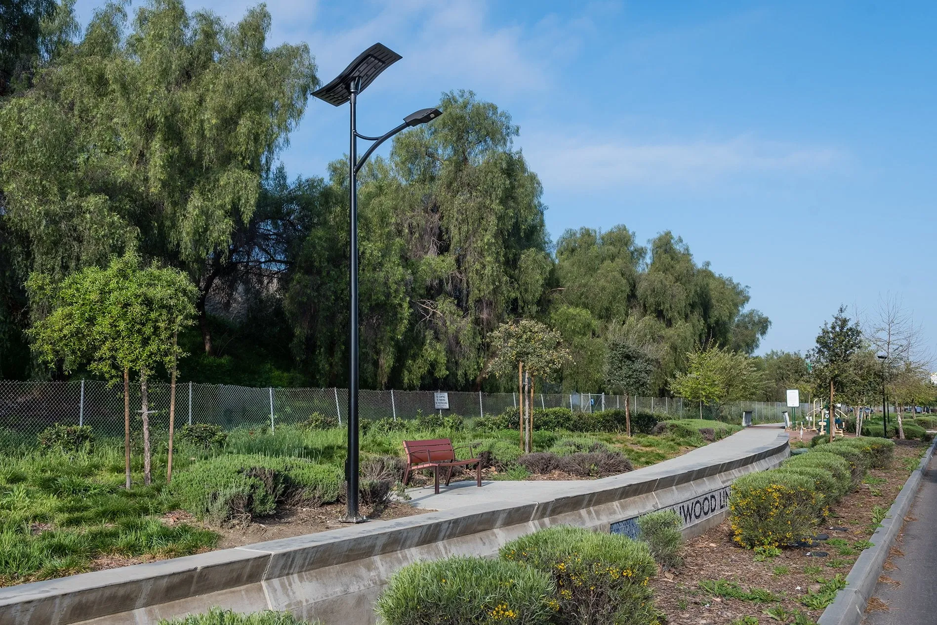 ST-Series Solar Street Lights