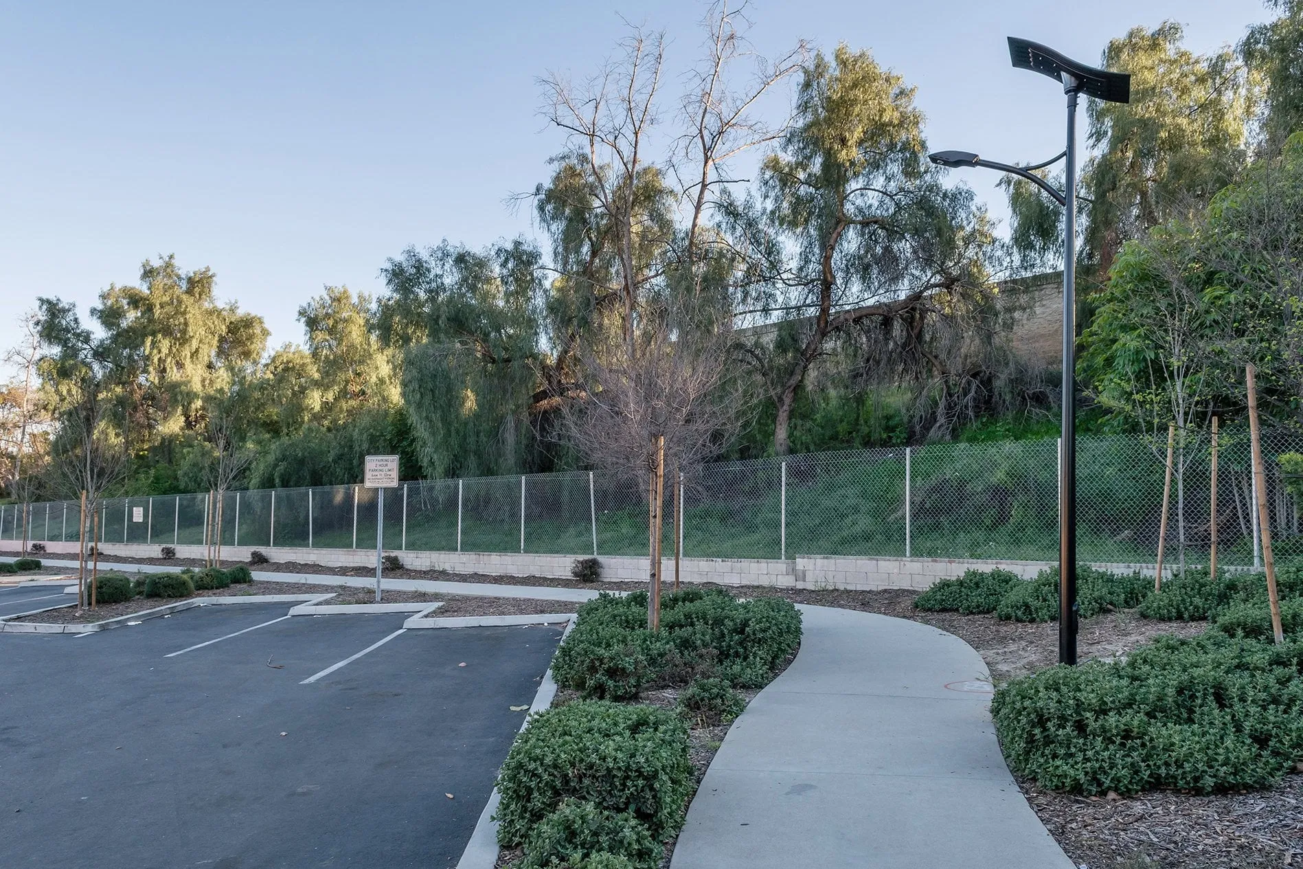 ST-Series Solar Street Lights