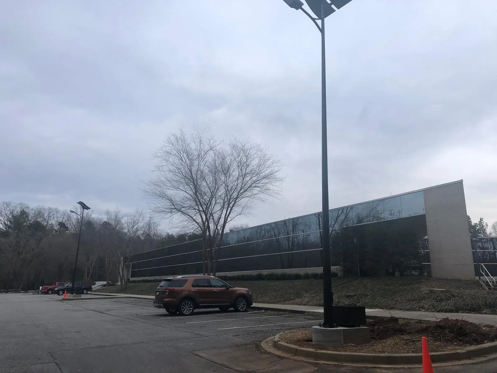 ST-Series Solar Street Lights