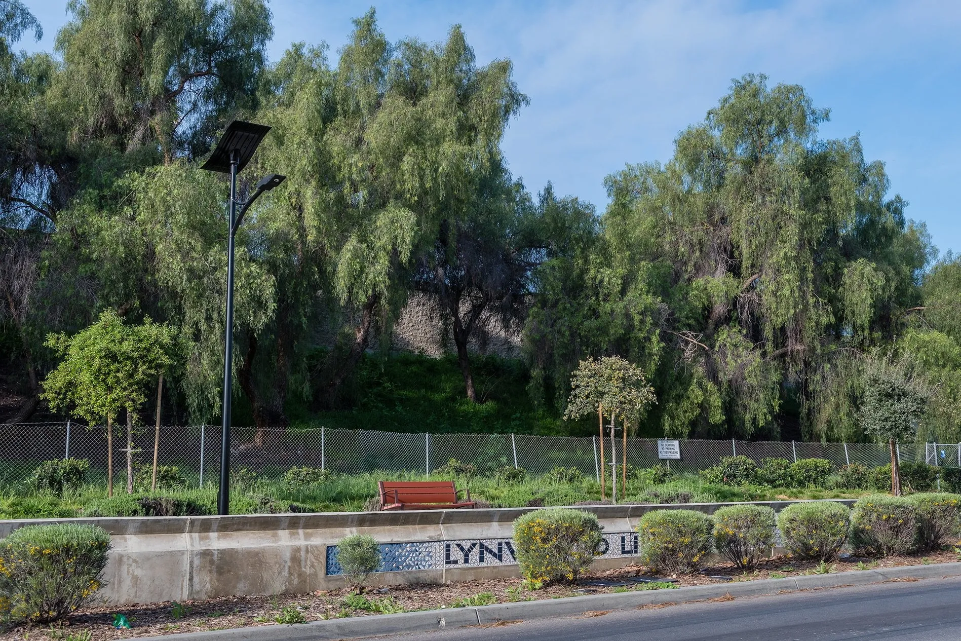ST-Series Solar Street Lights