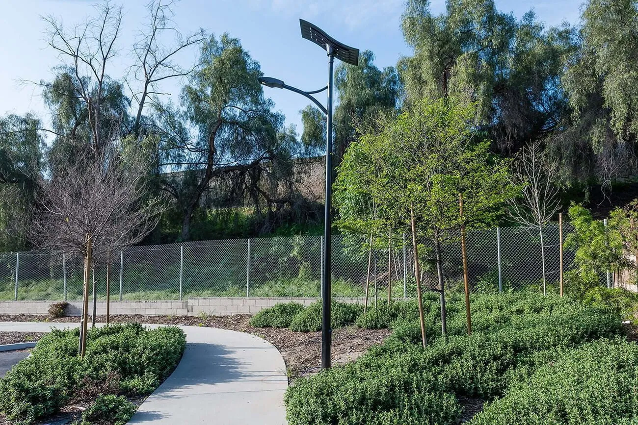 ST-Series Solar Street Lights