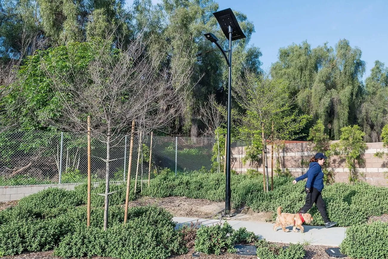 ST-Series Solar Street Lights