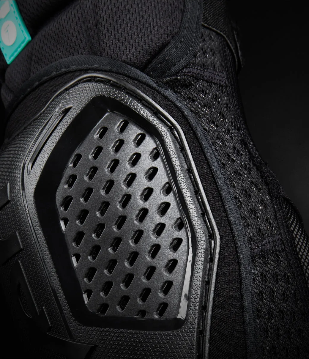 Stratus Elbow Guards - Black