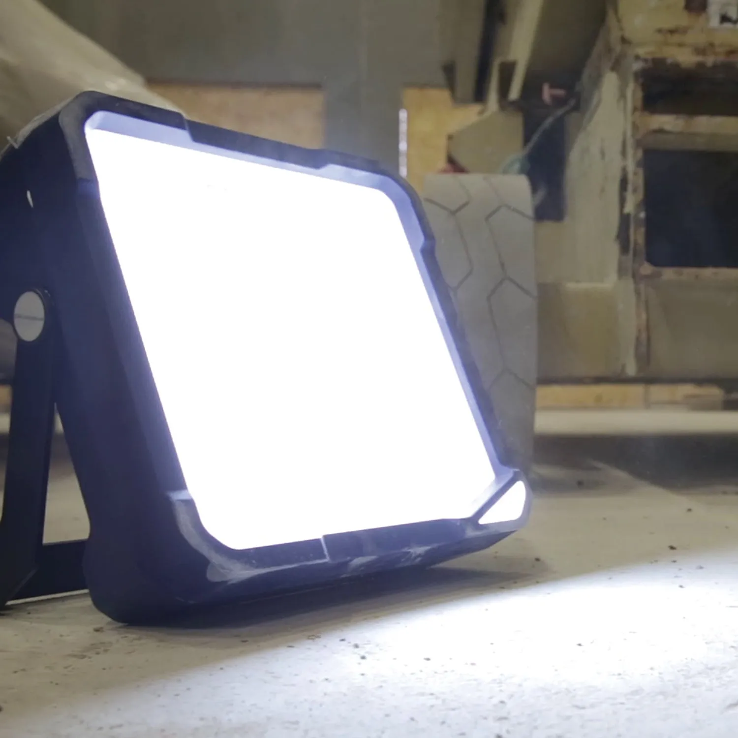 VEGA LITE 2600 Floodlight with 5m Cable